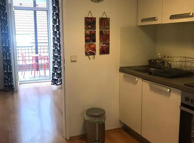 Apartment Near Schoenbrunn Vienna